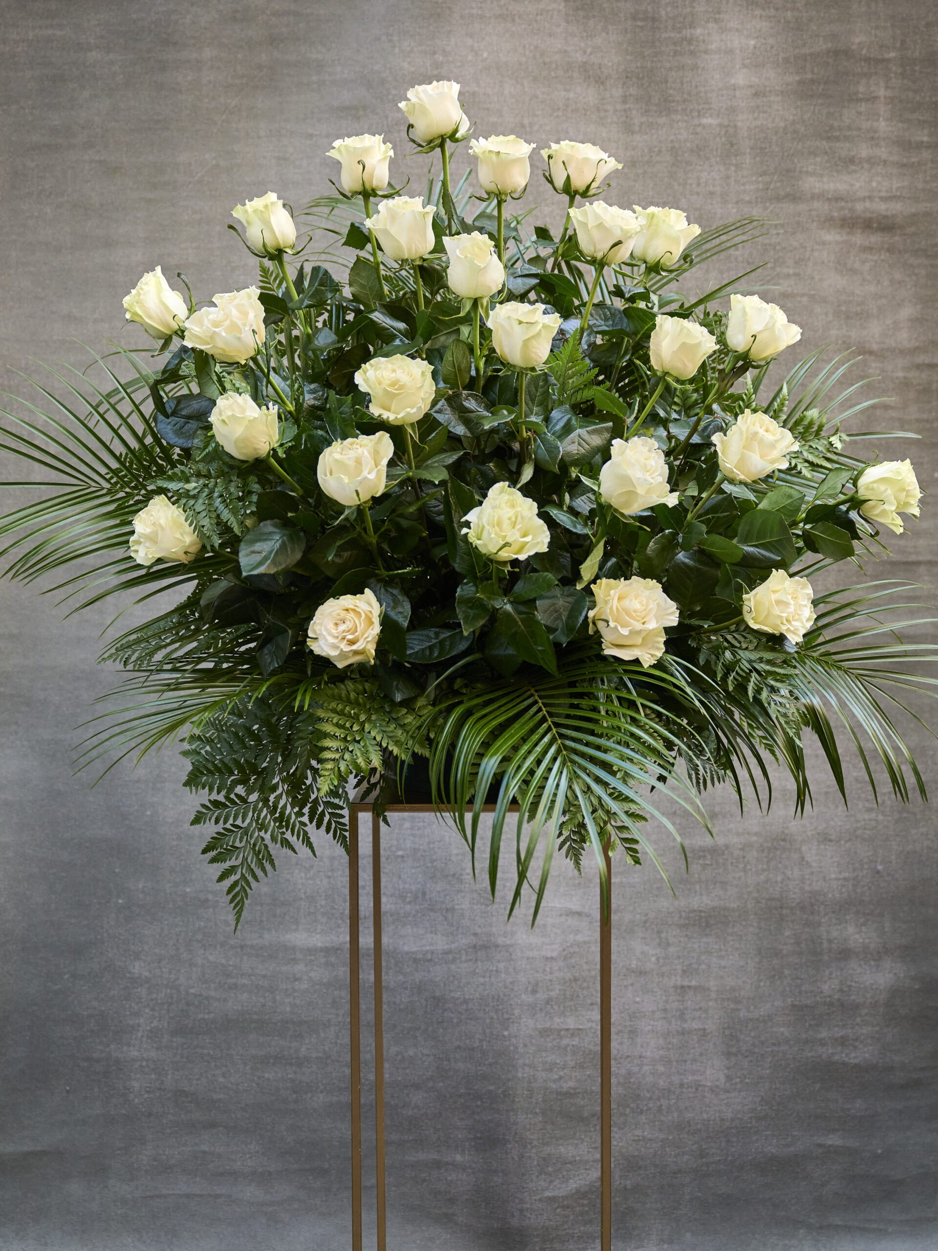 Centro funerario de rosas